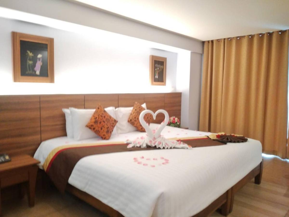 Saisawan Beach Resort Na Chom Thian Bagian luar foto