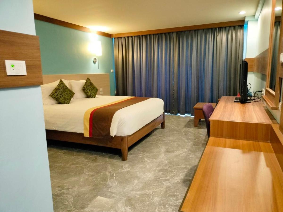 Saisawan Beach Resort Na Chom Thian Bagian luar foto